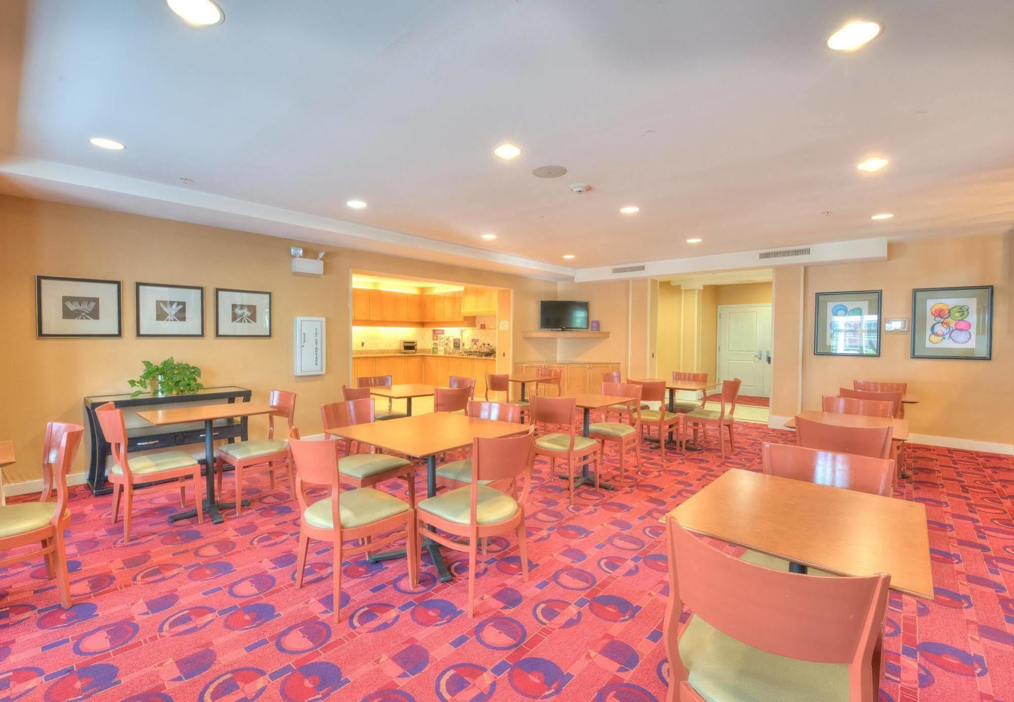 Residence Inn By Marriott Yonkers Westchester County Экстерьер фото
